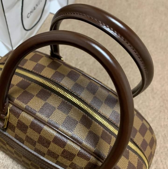 LV HANDBAG - Picture 9 of 12